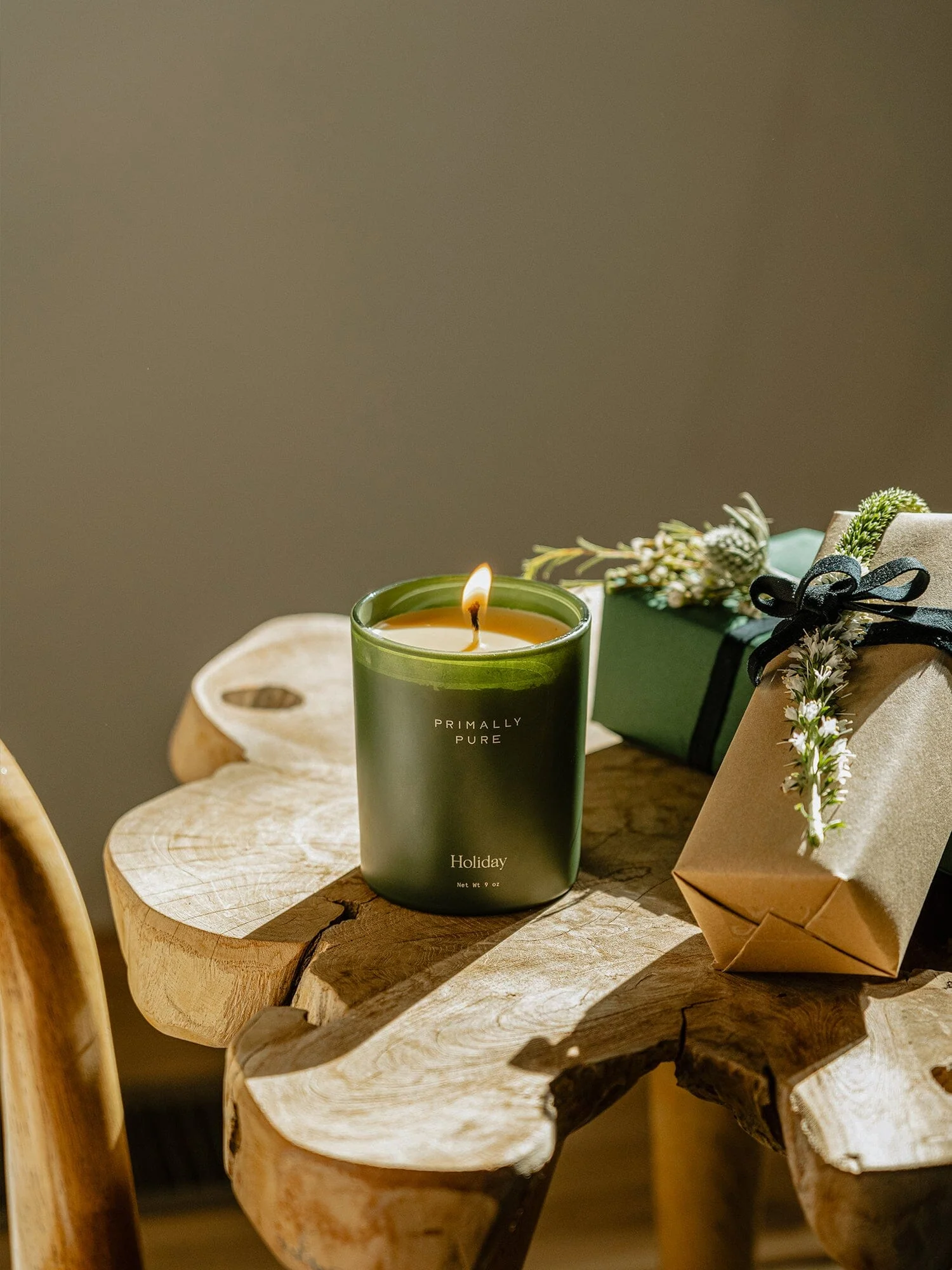 Holiday Candle (9oz) - Image 2